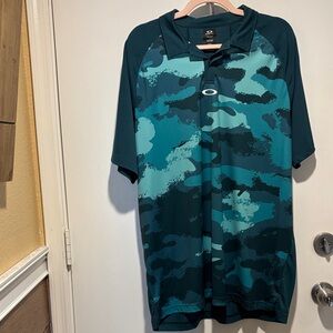 Oakley Men’s Teal Camo Polo Shirt